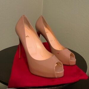 Christian Louboutin size 40 nude